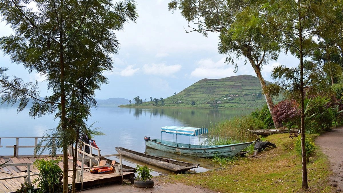 Top 5 things to do at Lake Mutanda after budget gorilla trekking in Bwindi impenetrable